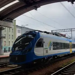 Gdzie sprawdzić opóźnienia pociągów i uniknąć nieprzyjemnych niespodzianek