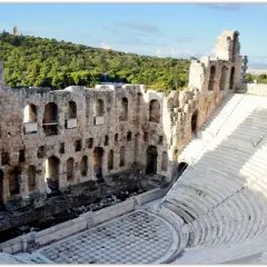 Ile trwa lot do Aten? Odkryj sekrety szybkiej podróży!
