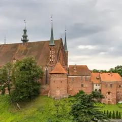 Frombork atrakcje turystyczne – odkryj najciekawsze miejsca i ceny
