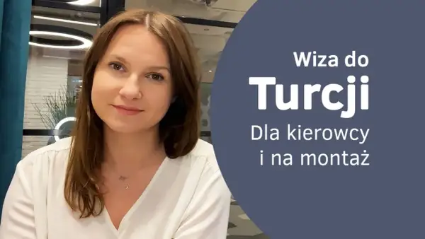 Kobieta w białej bluzce na tle napisu "Wiza do Turcji".