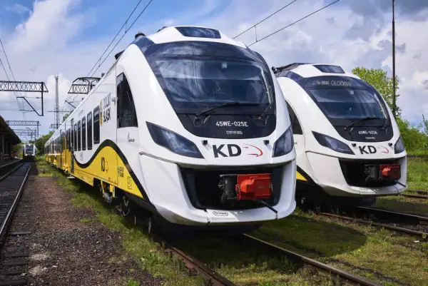Nowoczesne pociągi KD na torach. Sprawdź pociąg do Wrocławia cena i podróżuj wygodnie!